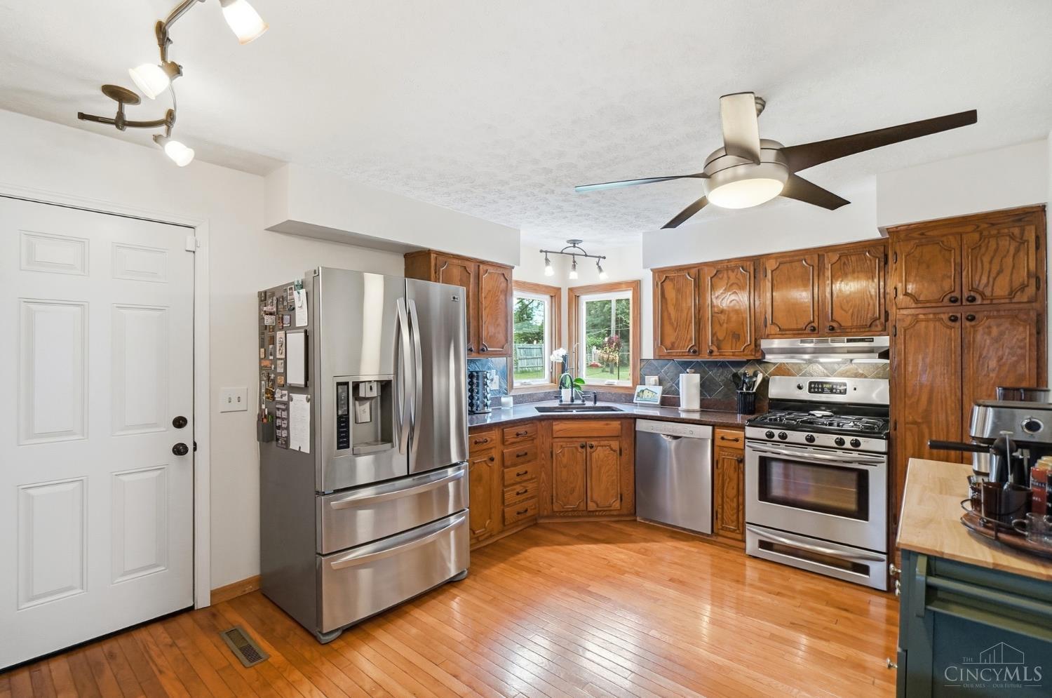 820 Critchfield Road Columbus, OH 43213 - Photo 14 of 67