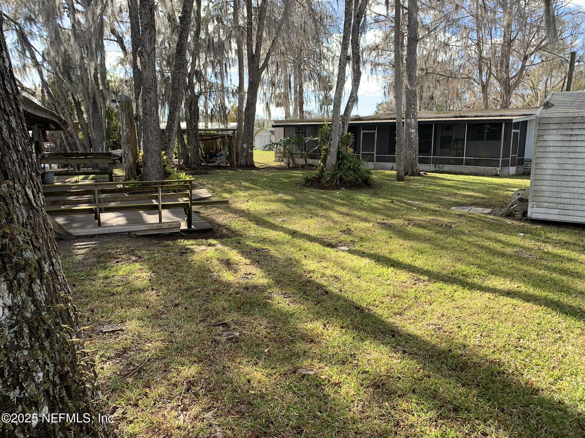 24930 Ralph Circle Astor, FL 32102 - Photo 5 of 29 IMG_5168