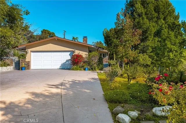 $6,500 | 12871 Via Aventura, North Tustin, CA 92705