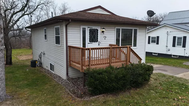 $239,900 | 1706 Kilbourn Avenue, Tomah, WI 54660
