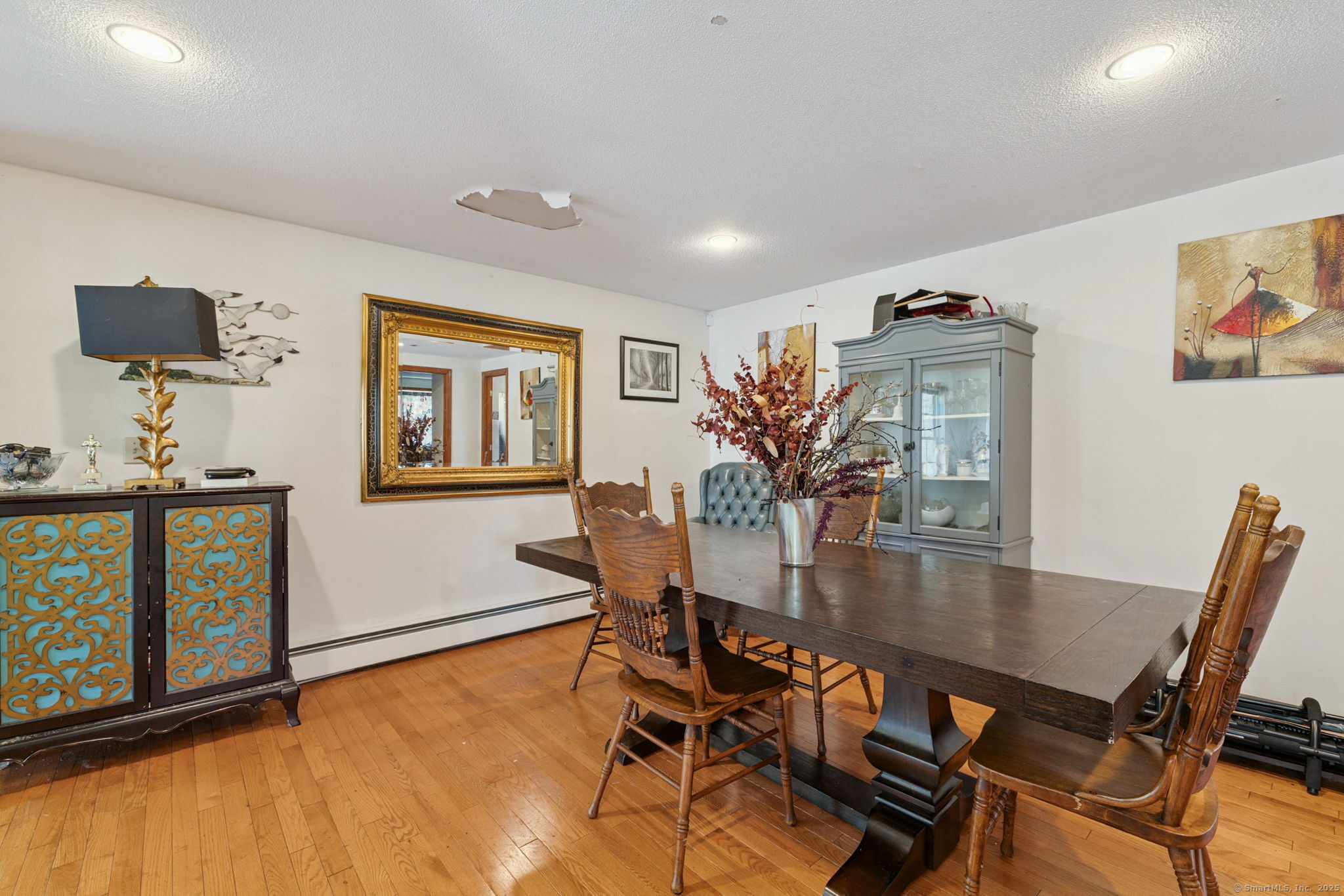 2 Sandra Drive Bloomfield, CT 06002 - Photo 14 of 32 a dining room with furniture and window