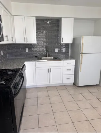 $1,325 | 6910 Circle S Road, Unit B, Austin, TX 78745