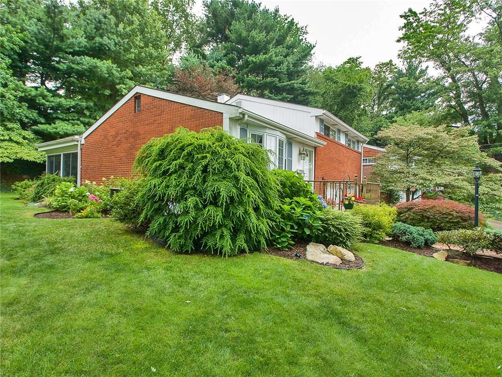 604 Brightberry Road Monroeville, PA 15146 - Photo 3 of 25 Gallery Image 3