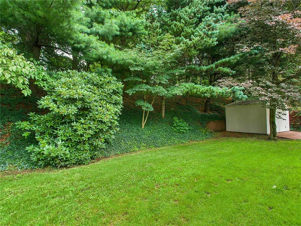 604 Brightberry Road Monroeville, PA 15146 - Photo 4 of 25 Gallery Image 4