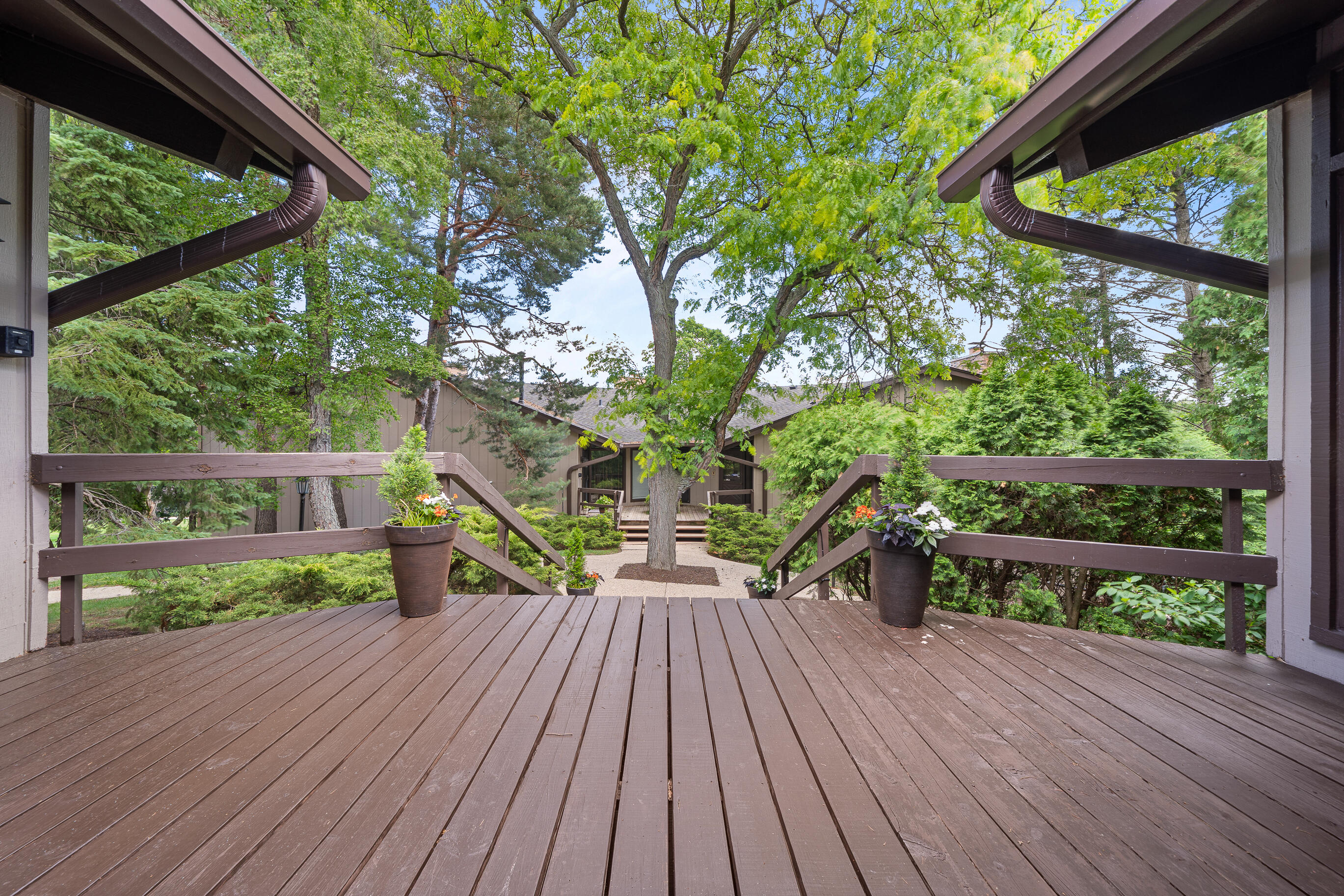 930 Alpine Drive, Unit PP2 Fontana, WI 53125 - Photo 115 of 116 930 Alpine Ct PP2 - Summer-1