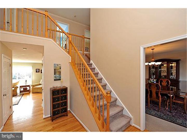 2295 Warner Road Lansdale, PA 19446 - Photo 3 of 24 Foyer