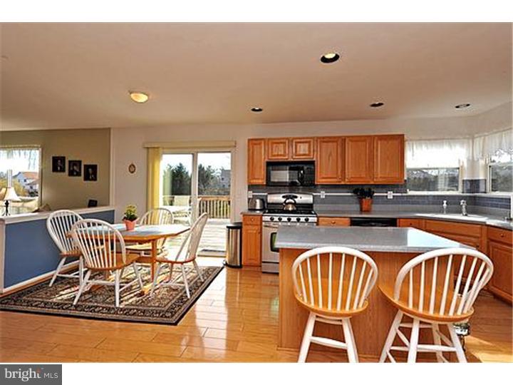 2295 Warner Road Lansdale, PA 19446 - Photo 8 of 24 Kitchen