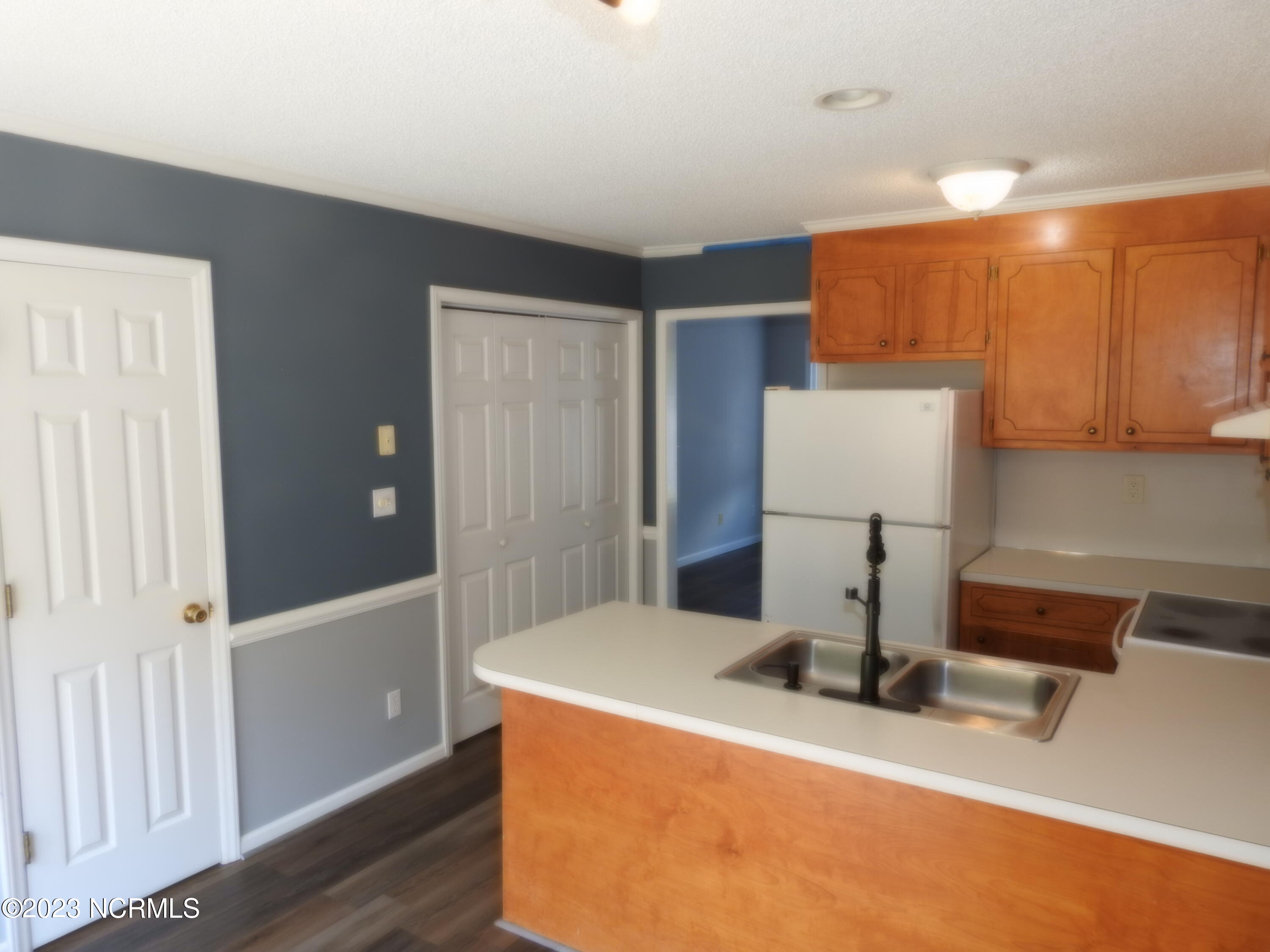 965 Spring Forest Road, Unit A5 Greenville, NC 27834 - Photo 4 of 21 DSCN5146