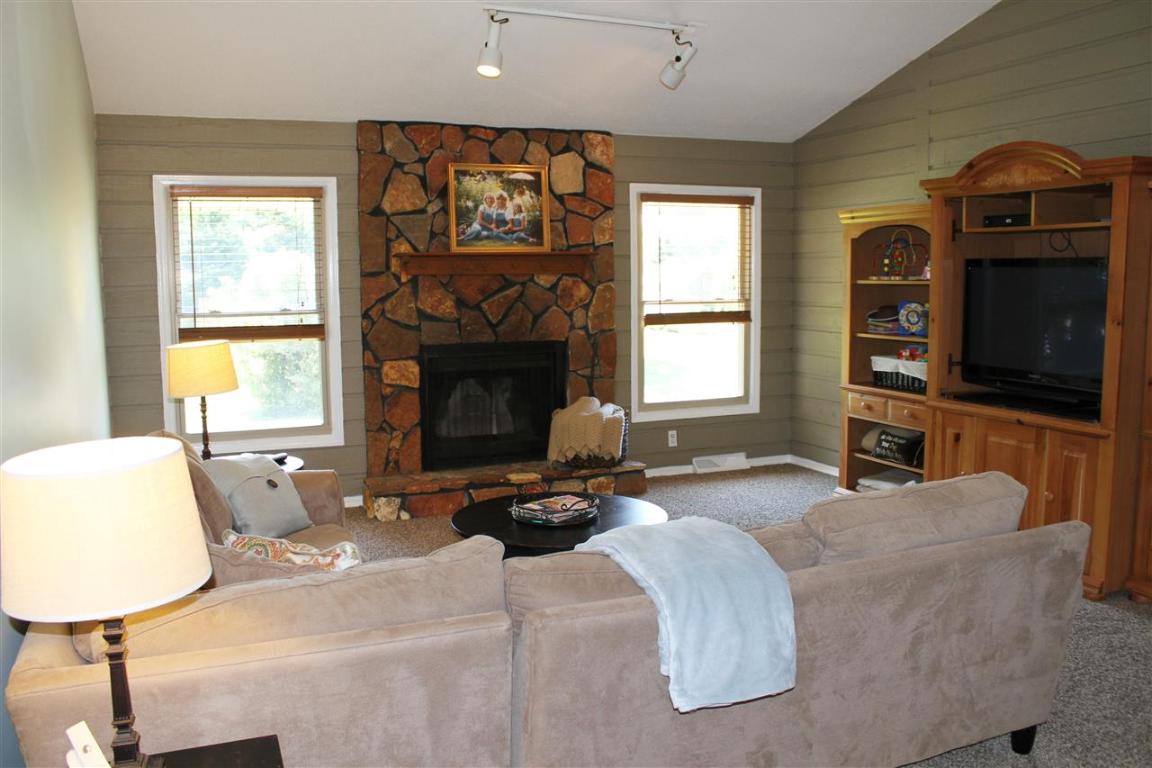 210 Windemere Way Anderson, SC 29625 - Photo 4 of 9 Gallery Image 4