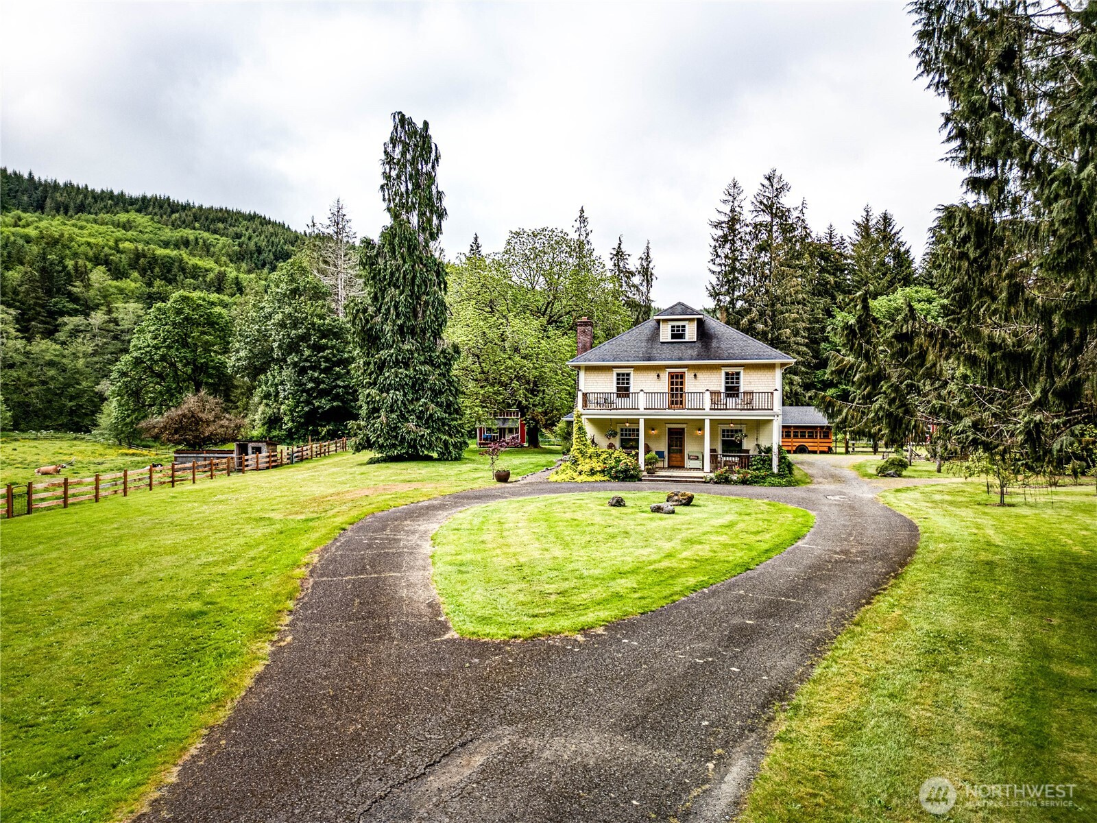 272 Rixon Road Beaver, WA 98305 - Photo 4 of 40 Gallery Image 4