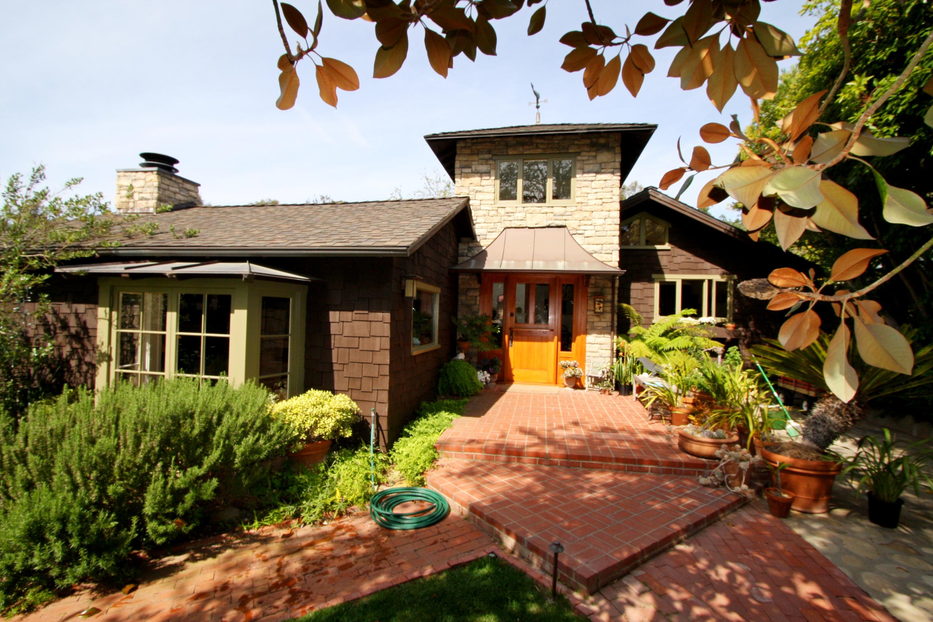 283 Oak Road Santa Barbara, CA 93108 - Photo 1 of 24 3 Front of Hse 1