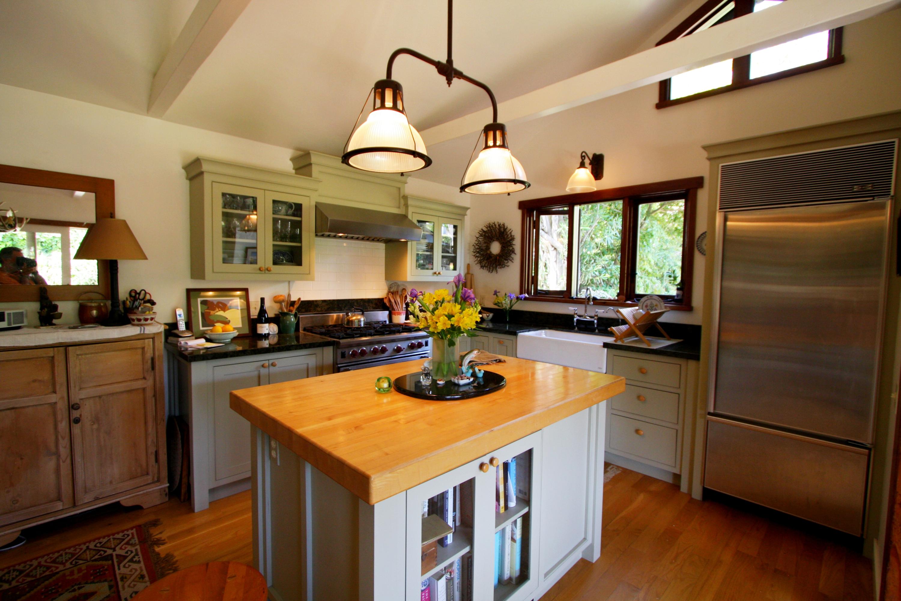 283 Oak Road Santa Barbara, CA 93108 - Photo 14 of 24 15 Kitchen 1