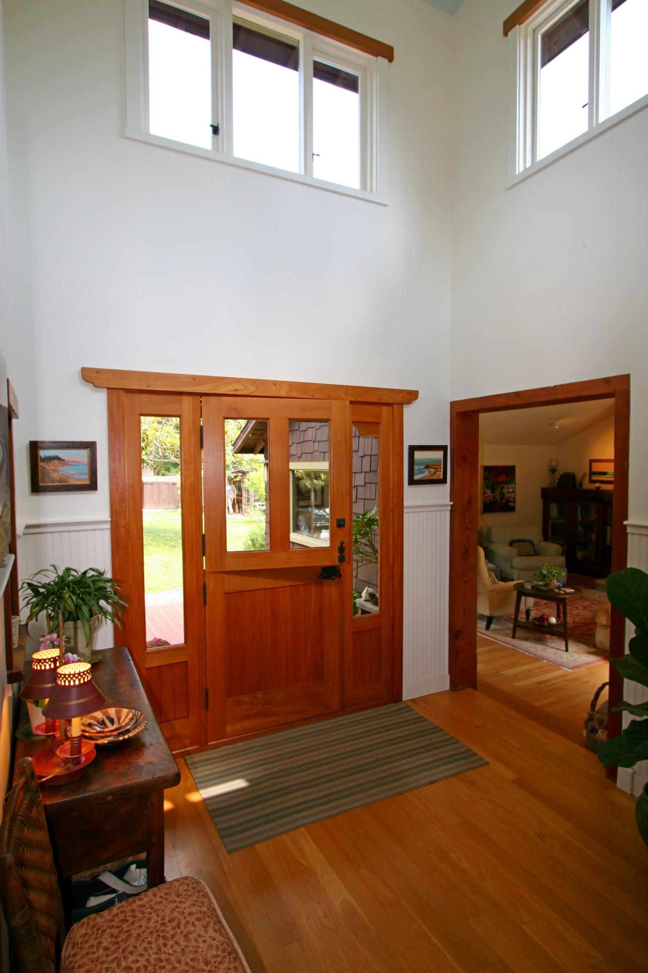 283 Oak Road Santa Barbara, CA 93108 - Photo 6 of 24 6 Foyer 1