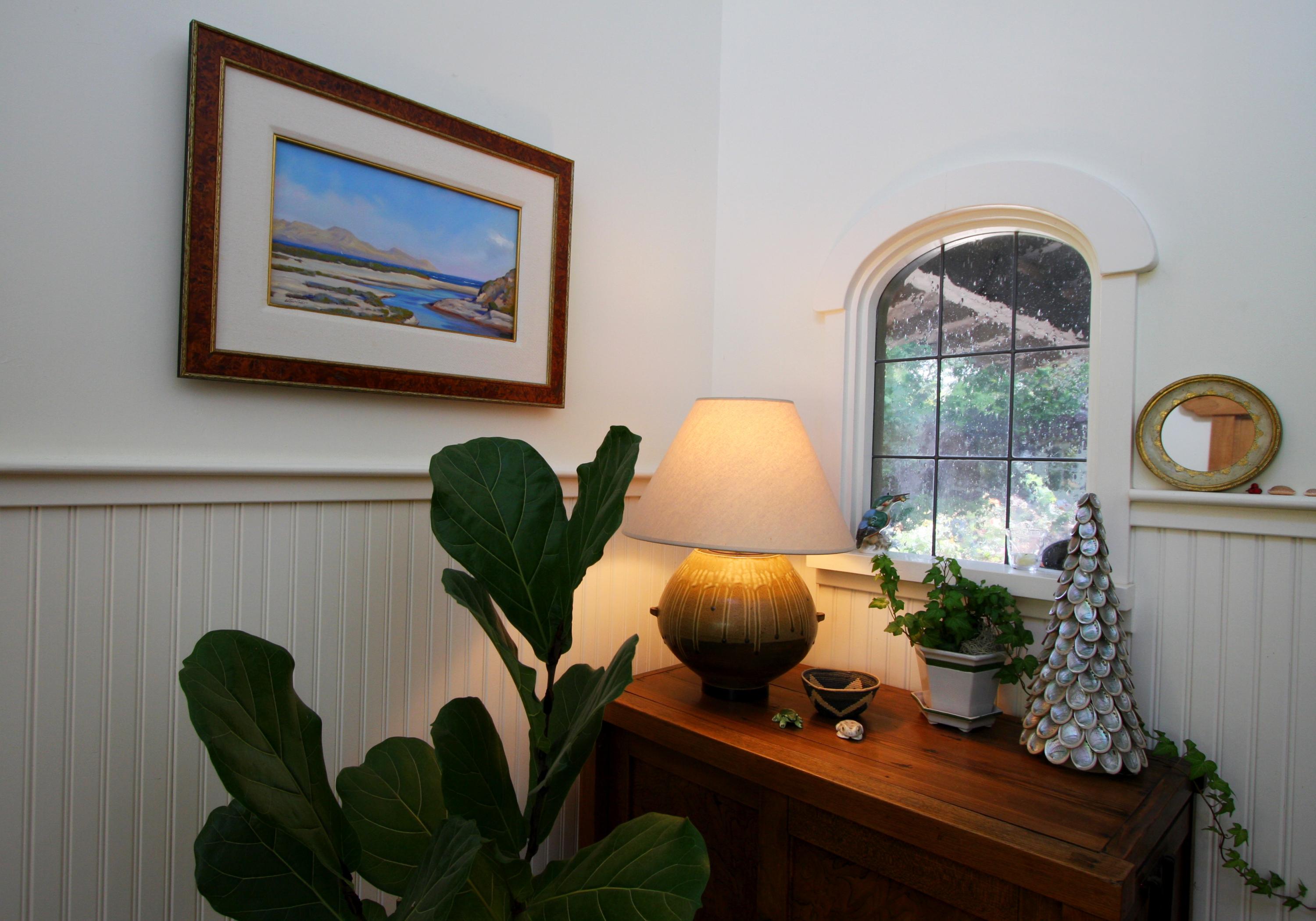 283 Oak Road Santa Barbara, CA 93108 - Photo 7 of 24 7 Foyer 2