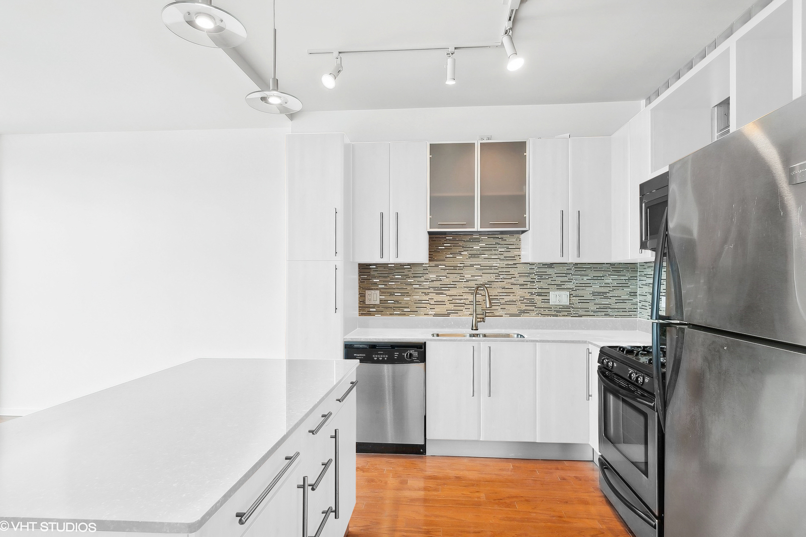 225 South Sangamon Street, Unit 510 Chicago, IL 60607 - Photo 12 of 26