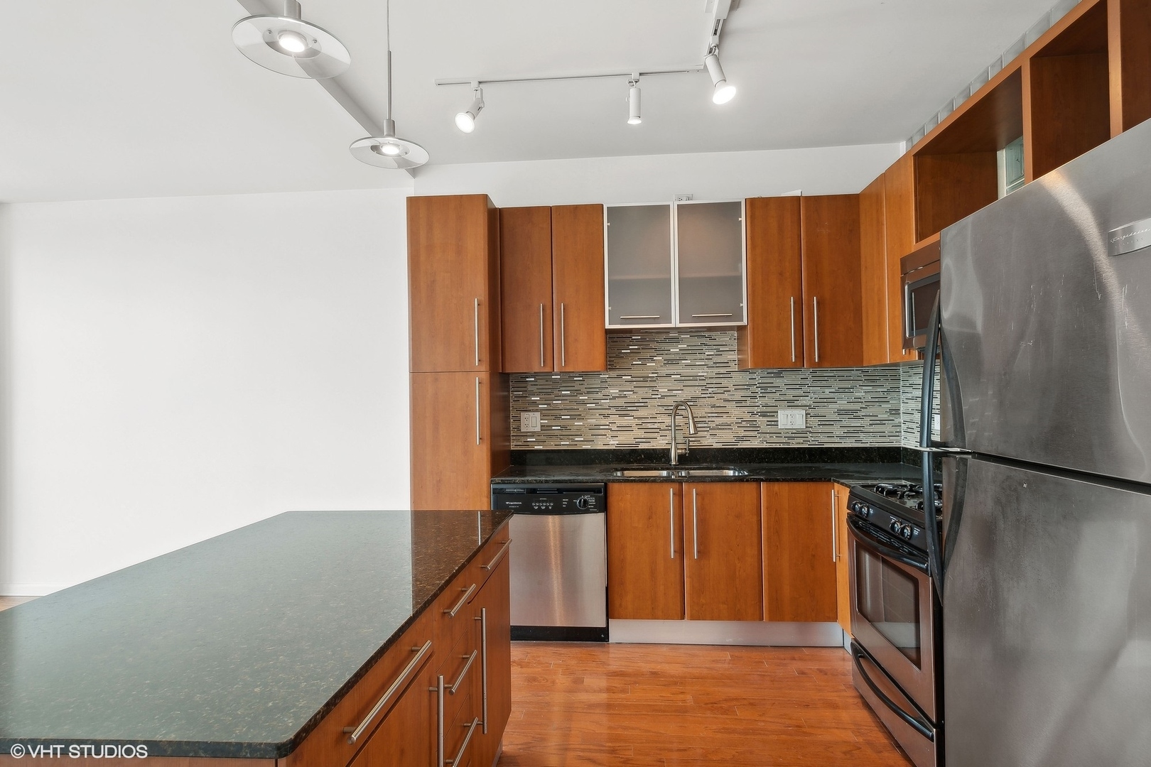 225 South Sangamon Street, Unit 510 Chicago, IL 60607 - Photo 13 of 26