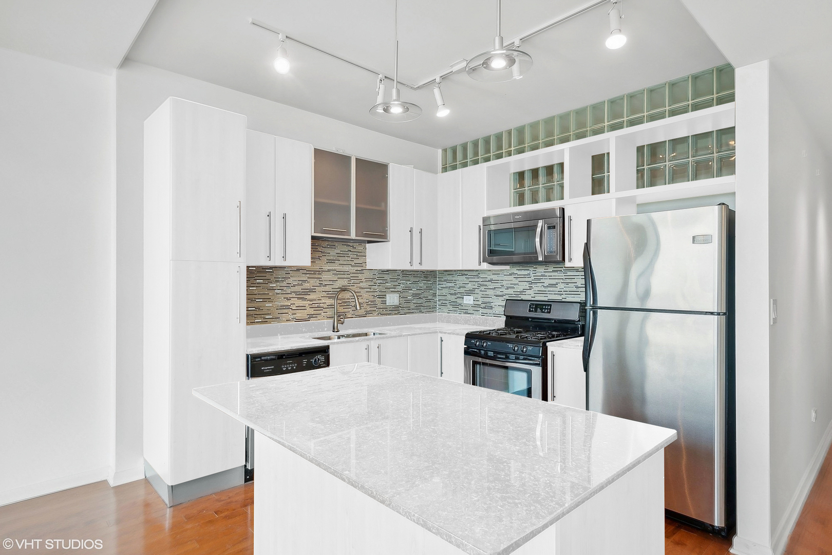 225 South Sangamon Street, Unit 510 Chicago, IL 60607 - Photo 7 of 26