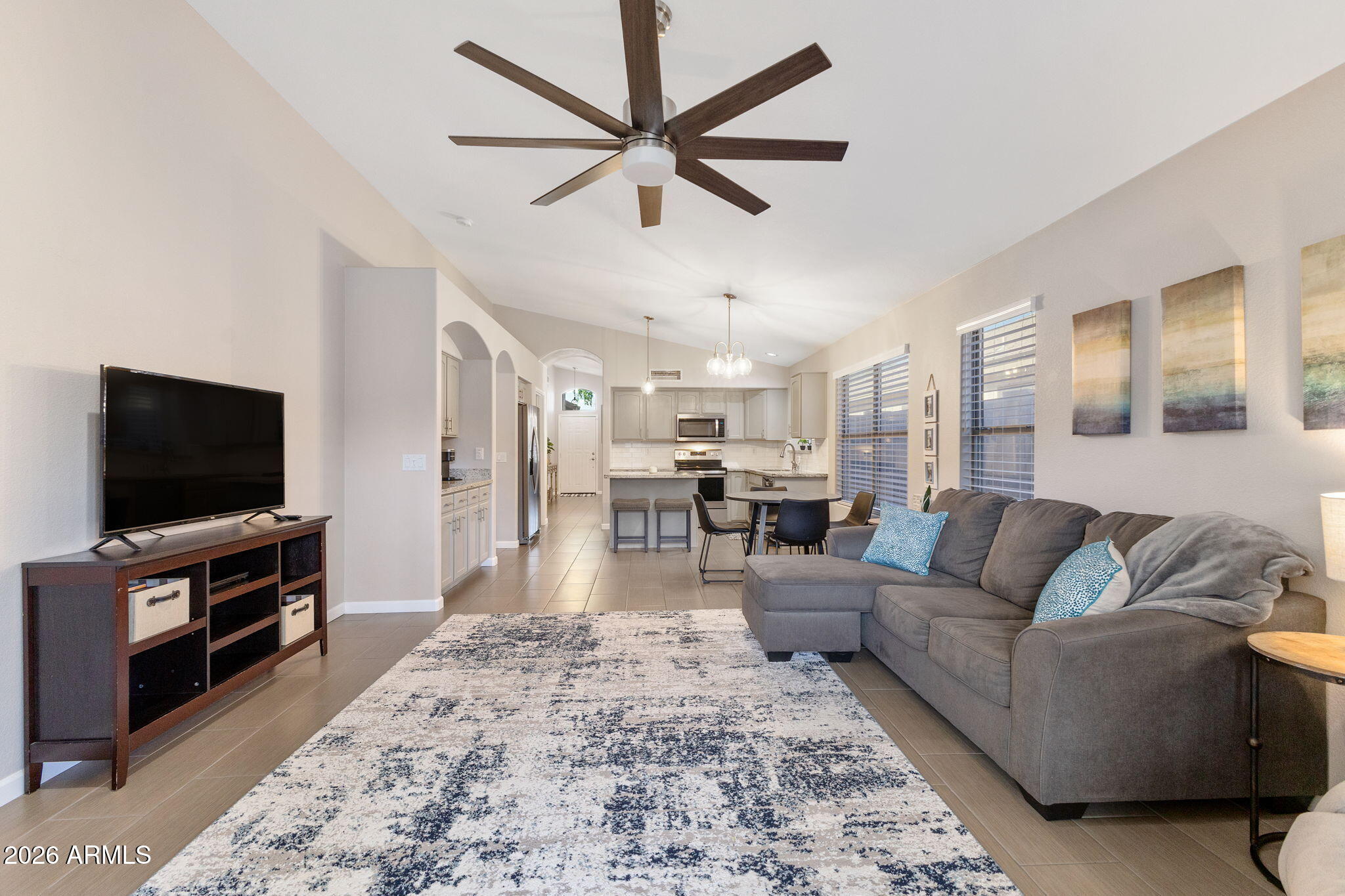 20737 North 37th Way Phoenix, AZ 85050 - Photo 10 of 23 Great room