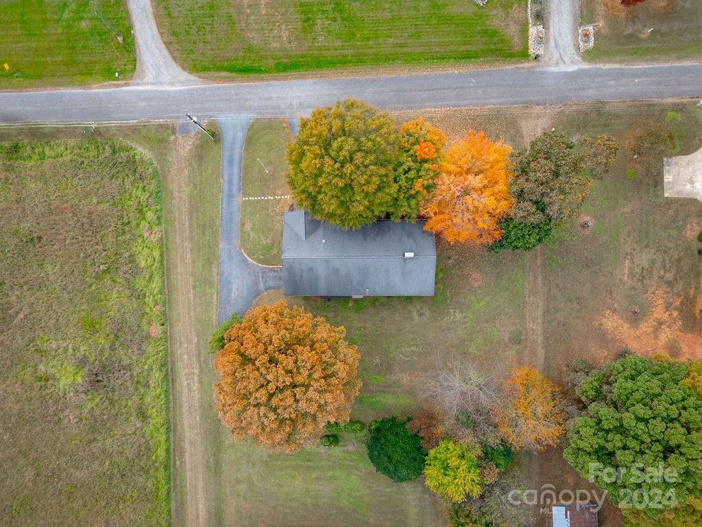 177 Country View Road Statesville, NC 28625 - Photo 6 of 48 Gallery Image 6