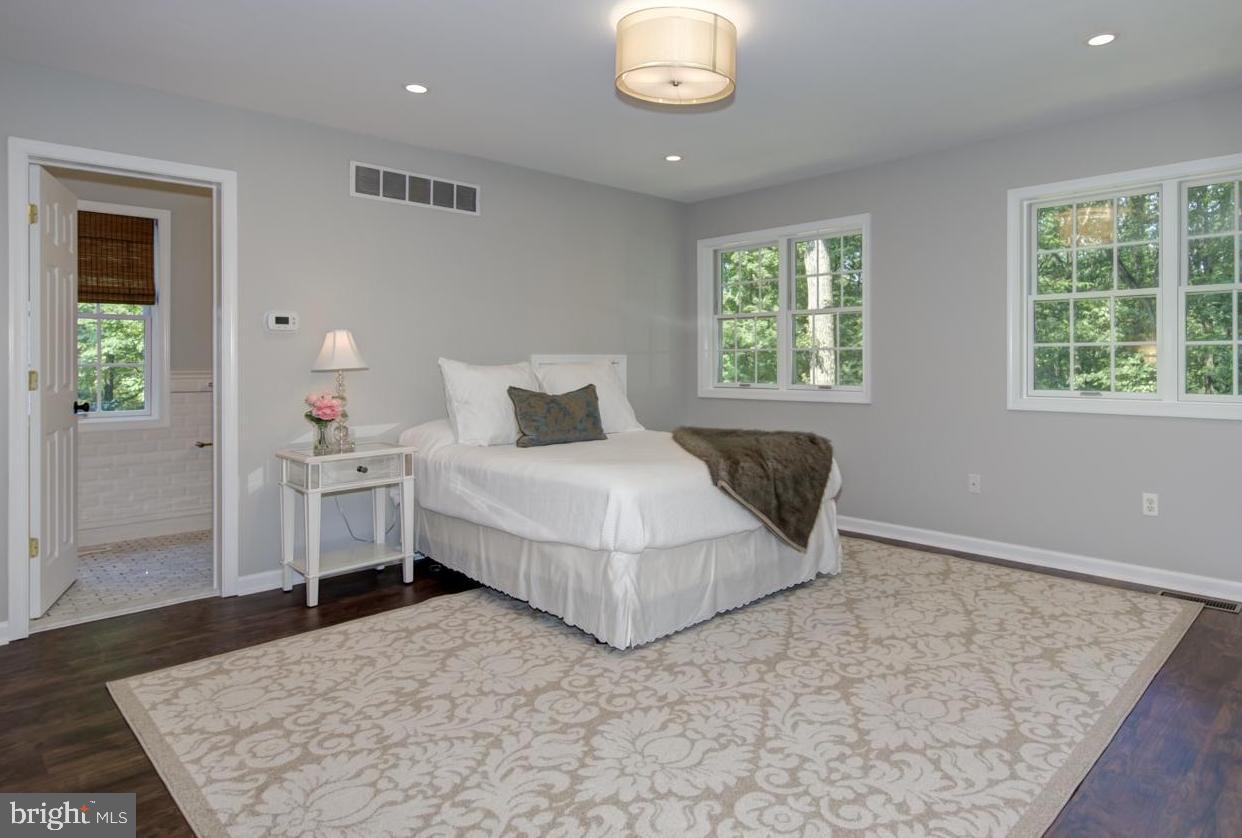 396 Bair Road Berwyn, PA 19312 - Photo 22 of 28 Nanny/ In-Law/ 6th bedroom Suite over the Garage