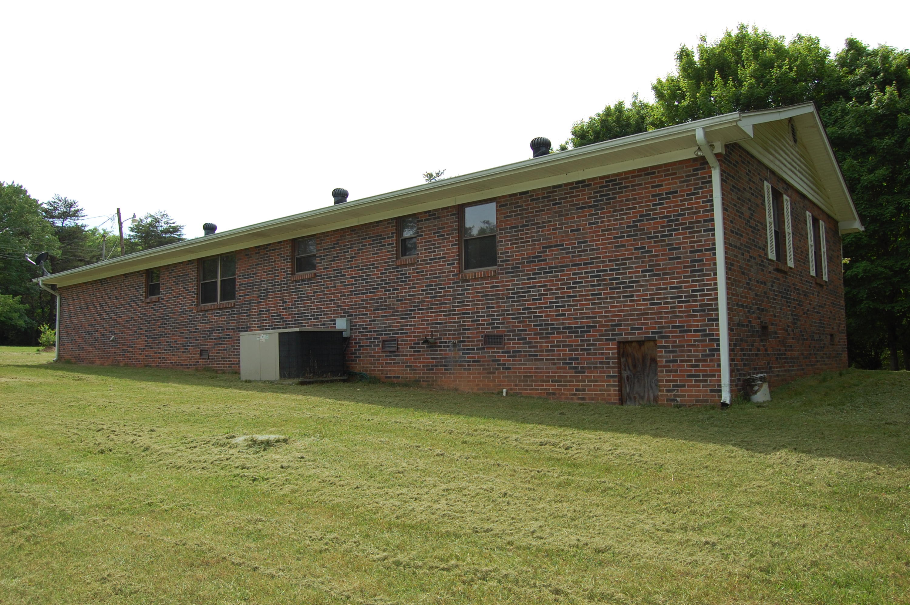 16770 Poplar Springs Road Loudon, TN 37774 - Photo 4 of 12 Back-Left-Angle