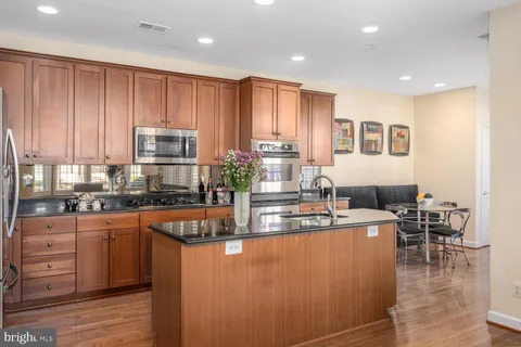$939,000 | 109 Jay Drive, Rockville, MD 20850