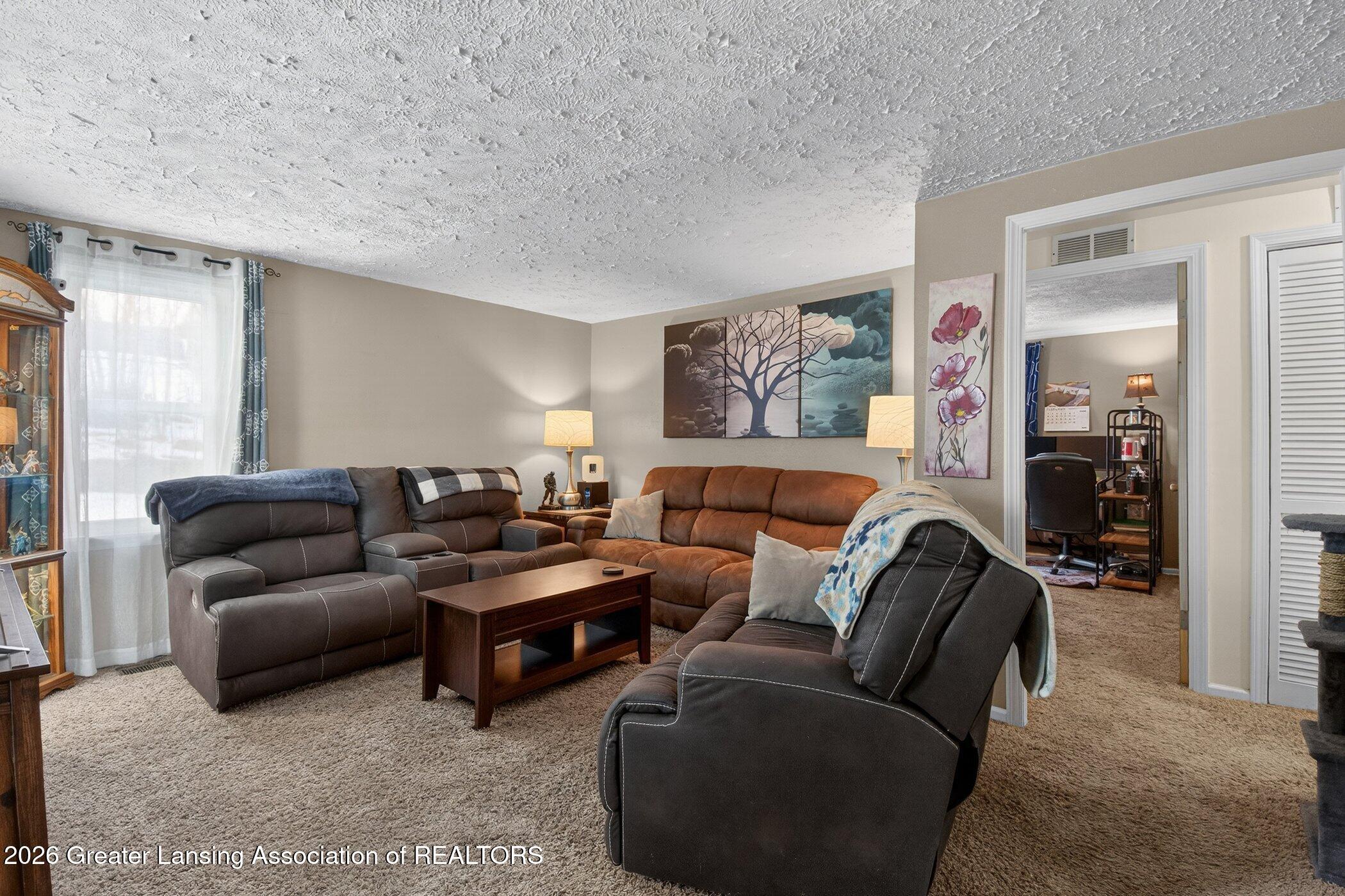 1109 Westfield Road Lansing, MI 48917 - Photo 7 of 26 1109-Westfield-Rd-WindowStill 10