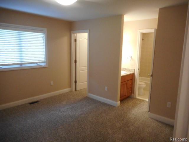 653 Langley Road Rochester Hills, MI 48309 - Photo 38 of 75