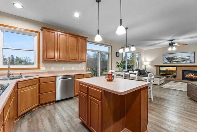 $598,900 | 14224 Azalea Path, Rosemount, MN 55068