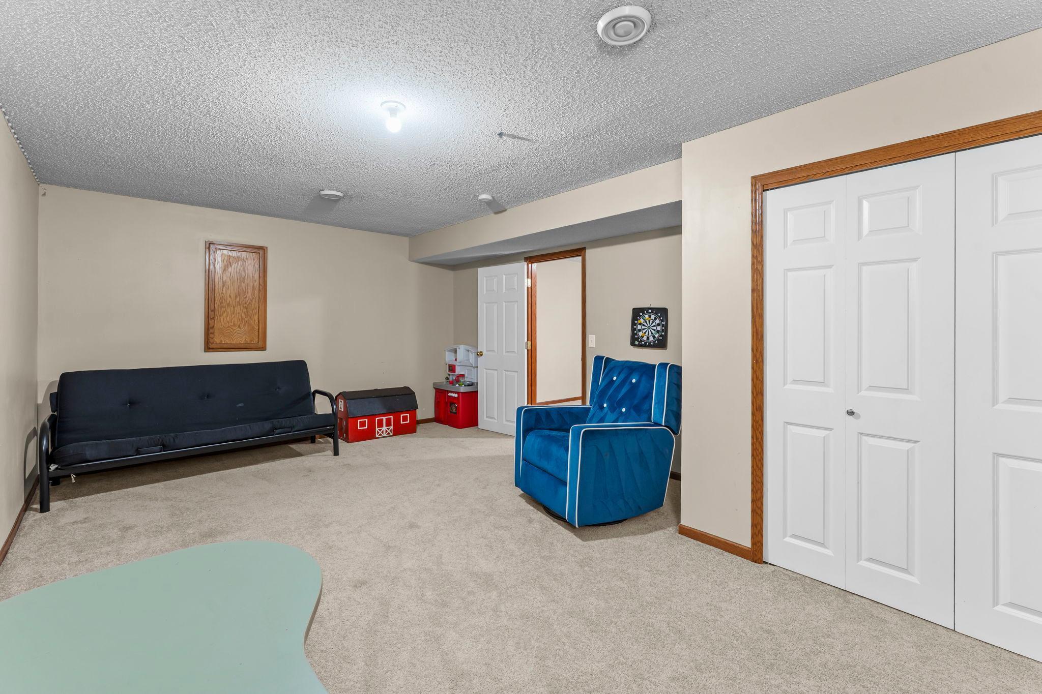 14224 Azalea Path Rosemount, MN 55068 - Photo 46 of 61