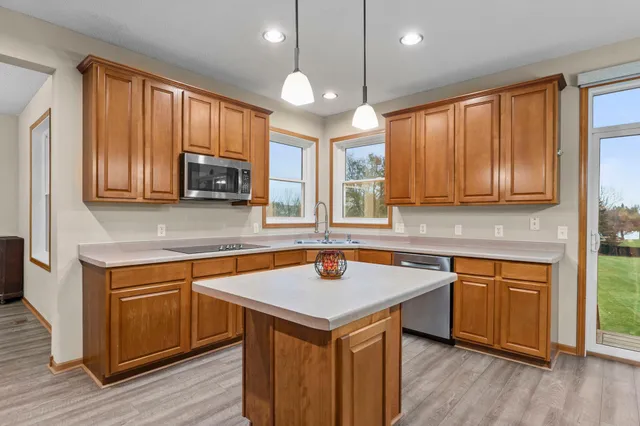 $599,900 | 14224 Azalea Path, Rosemount, MN 55068