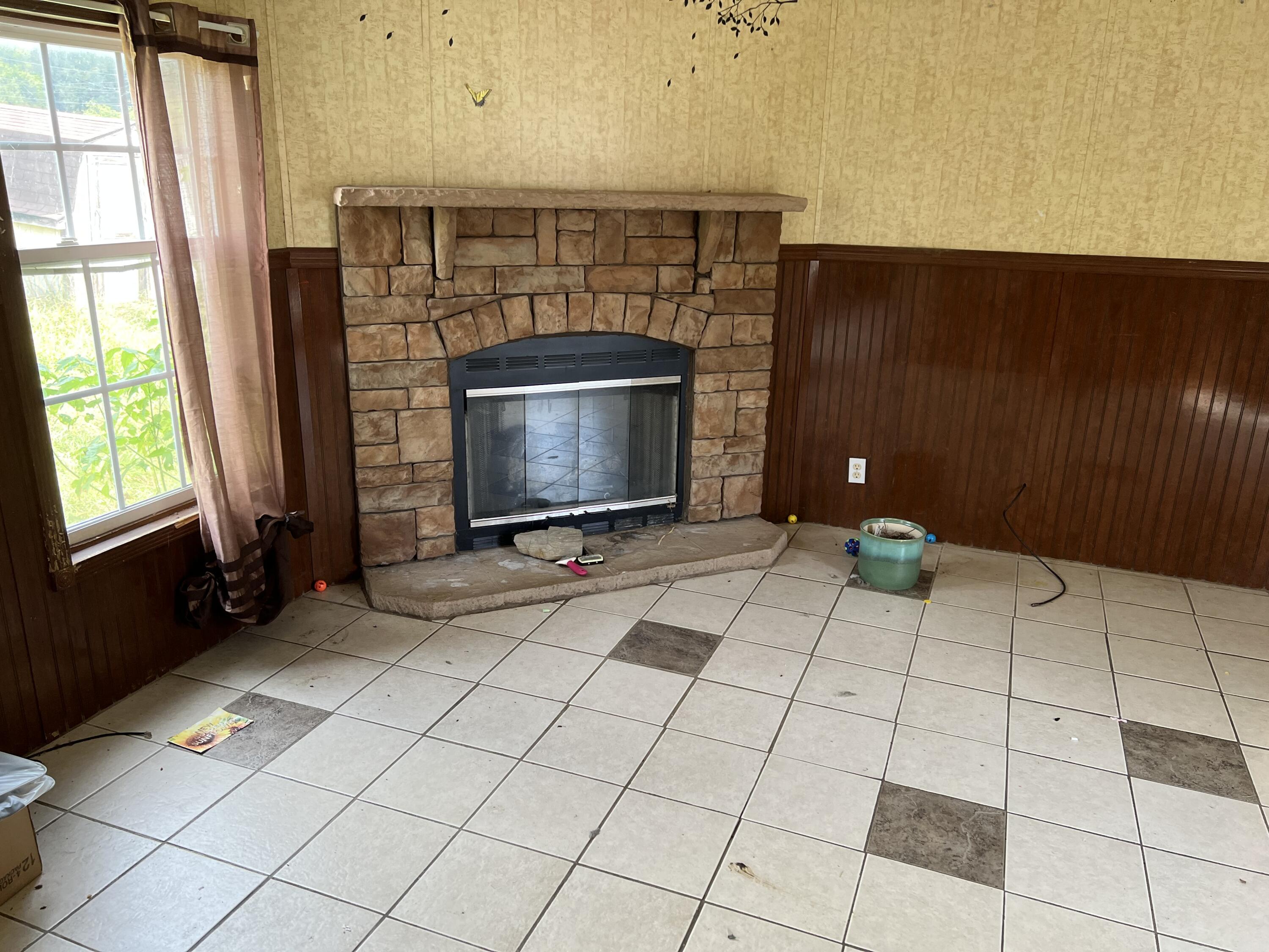 995-1005 Robinwood Road Kingsport, TN 37663 - Photo 17 of 23 IMG-7486