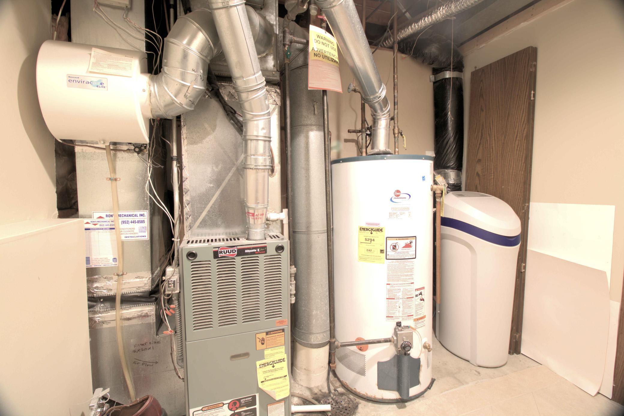 214 Shawnee Trail Shakopee, MN 55379 - Photo 16 of 17