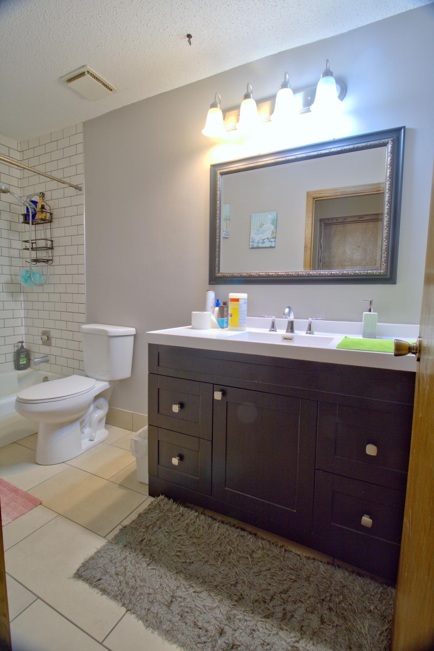 214 Shawnee Trail Shakopee, MN 55379 - Photo 10 of 17