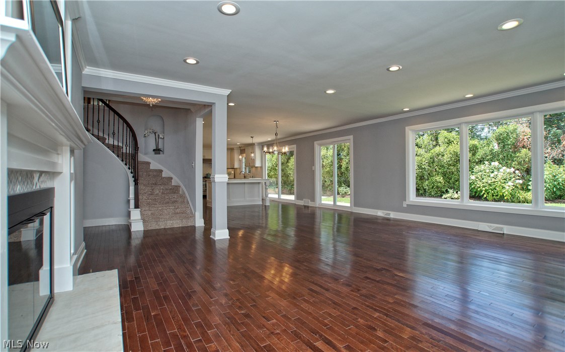 20525 West Byron Road Shaker Heights, OH 44122 - Photo 4 of 35 Gallery Image 4