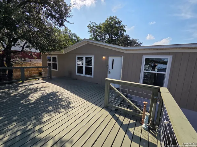 $1,750 | 1284 Glenn Drive, Canyon Lake, TX 78133