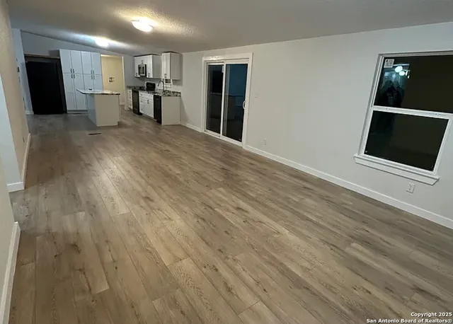 $1,750 | 1284 Glenn Drive, Canyon Lake, TX 78133