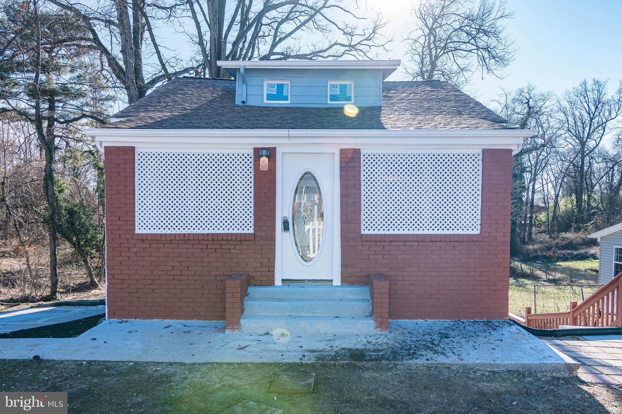 9007 Ardmore Road Springdale, MD 20706 - Photo 2 of 56 Nice cape cod