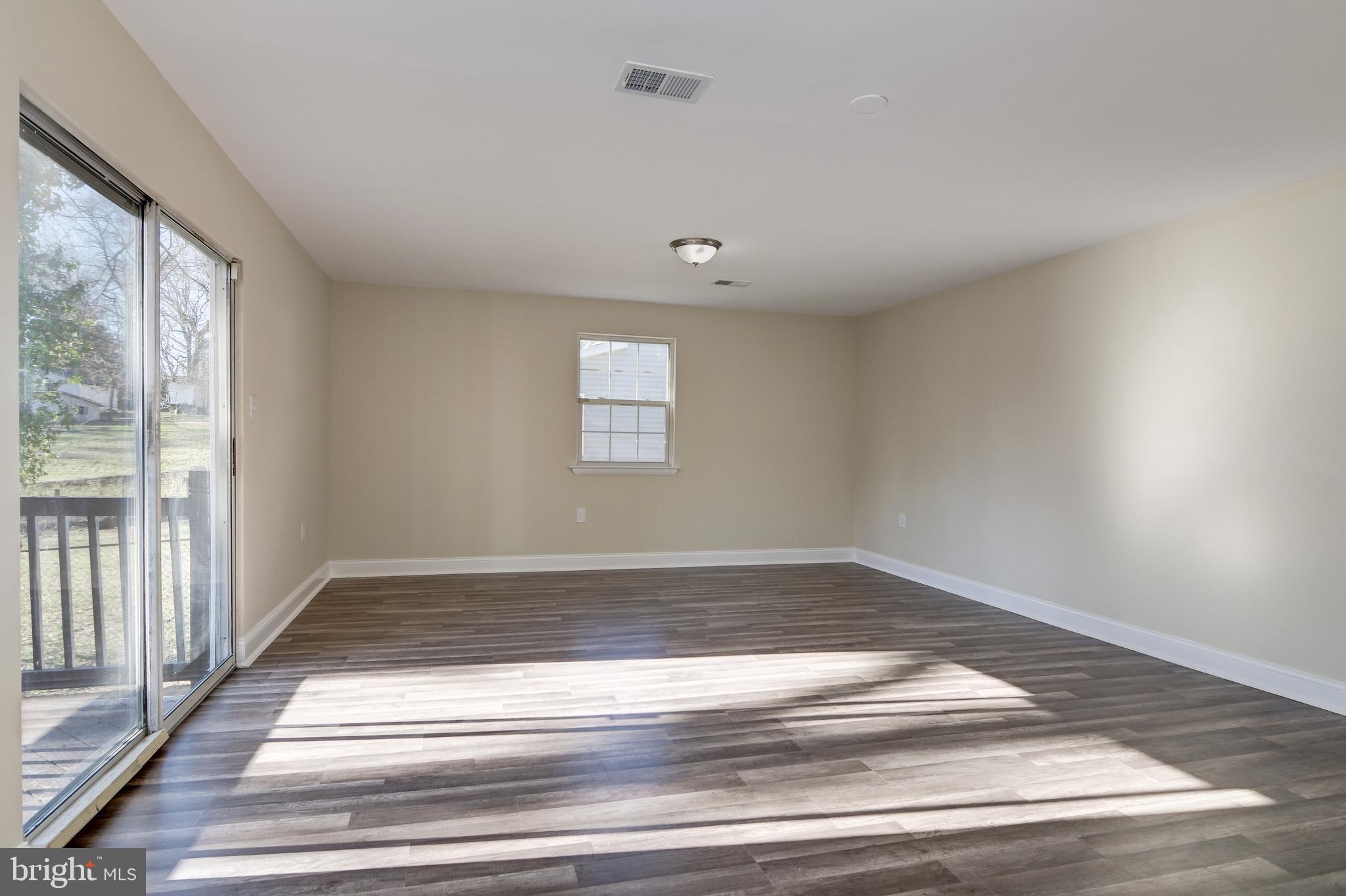 9007 Ardmore Road Springdale, MD 20706 - Photo 38 of 56 Gallery Image 38