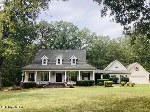 $419,000 | 611 South Springlake Circle, Terry, MS 39170