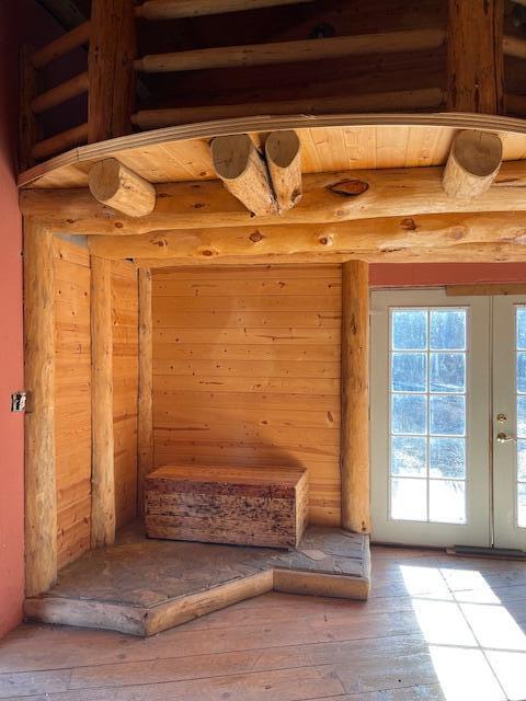 16201 Hawks Lair Road La Pine, OR 97739 - Photo 38 of 52 floor level entry