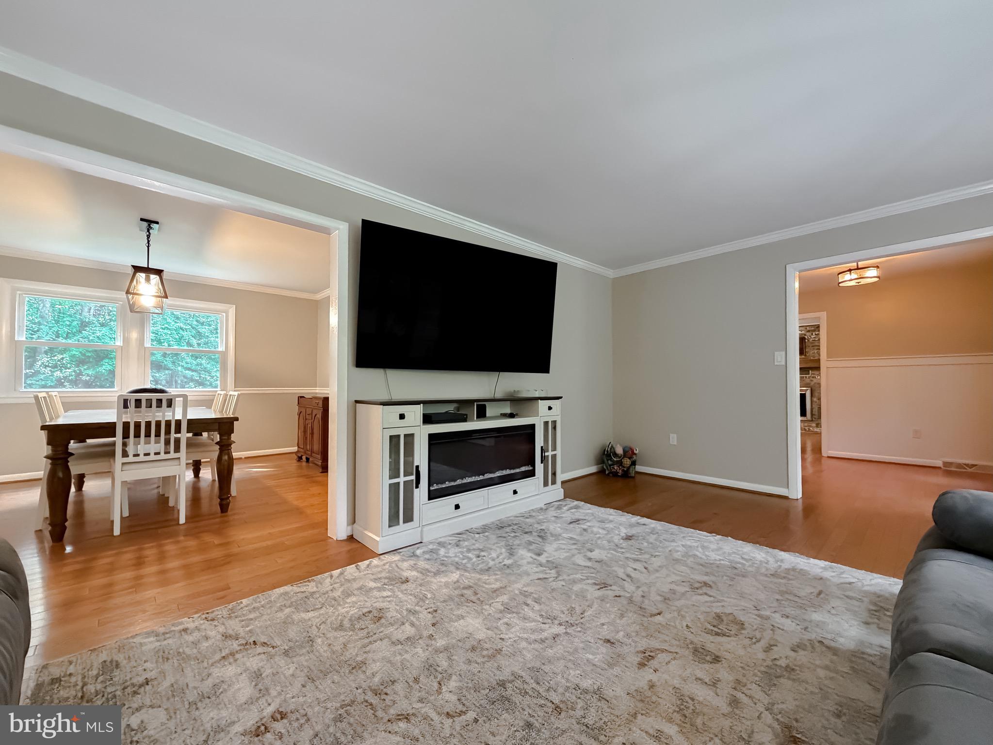 3872 Stoneybrook Road White Plains, MD 20695 - Photo 6 of 66 Living Room