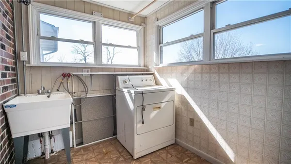 $275,000 | 353 Madison Avenue, Leechburg, PA 15656