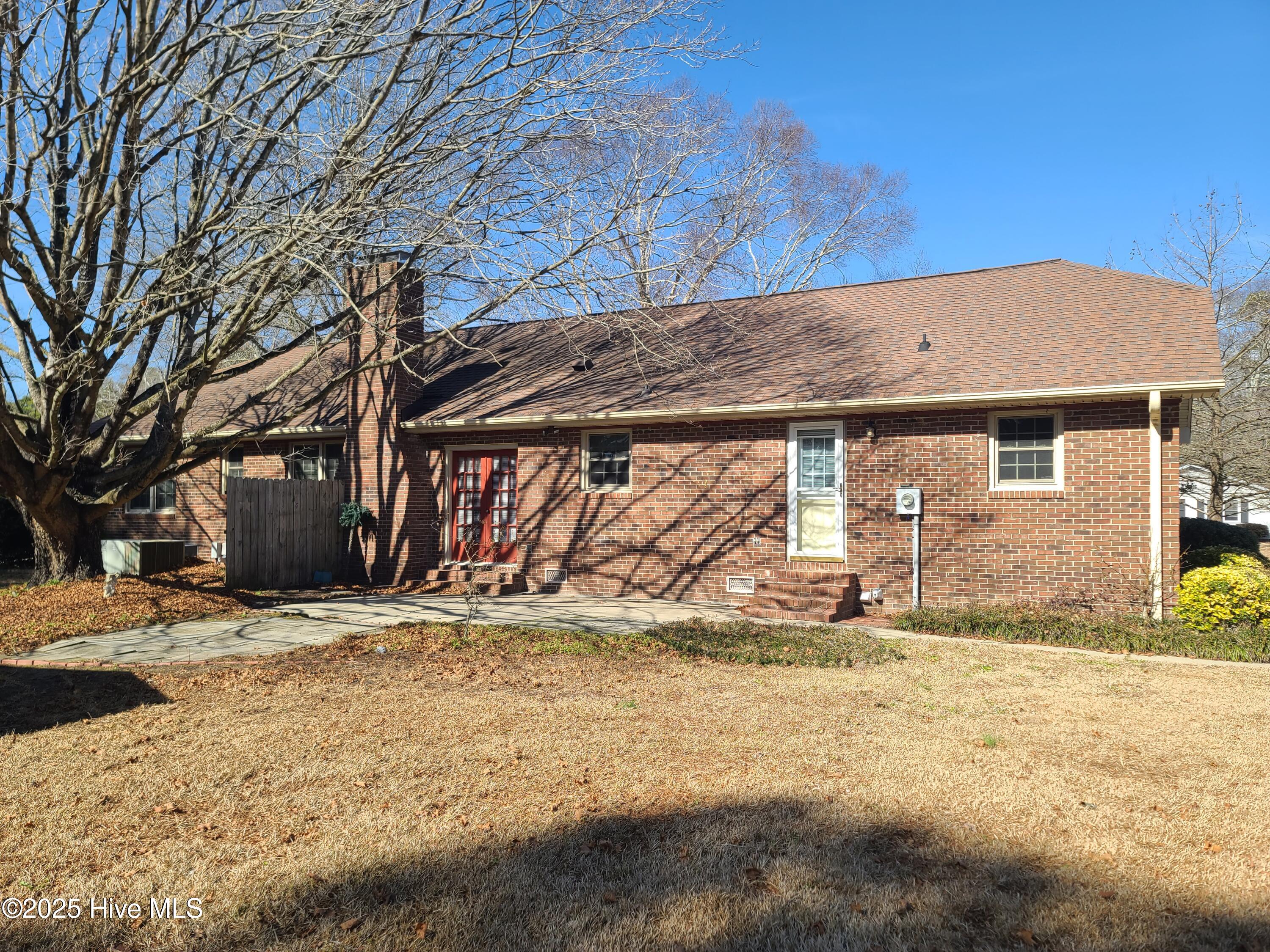 2011 Country Squire Road Kinston, NC 28504 - Photo 1 of 26 20250203_122653