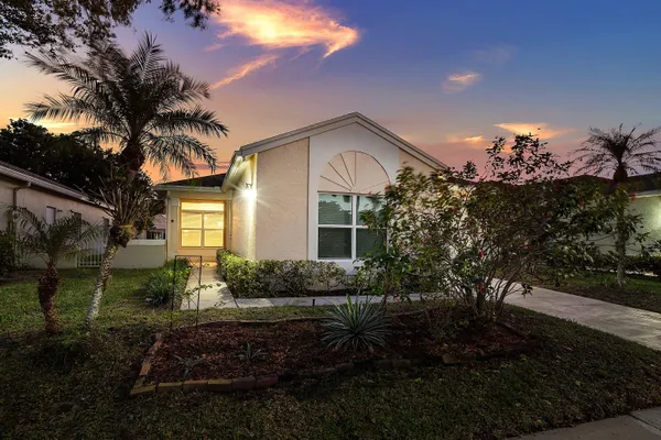 $448,300 | 7612 Mansfield Hollow Road, Delray Beach, FL 33446