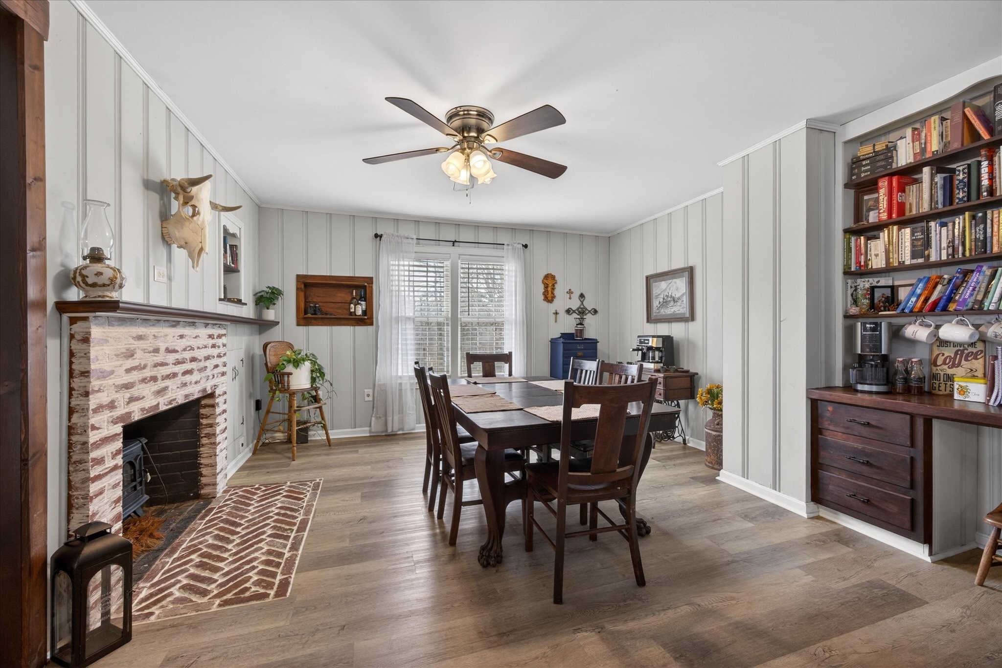 3212 Marthas Chapel Road Cunningham, TN 37052 - Photo 11 of 32 a view of a livingroom with furniture and a fireplace