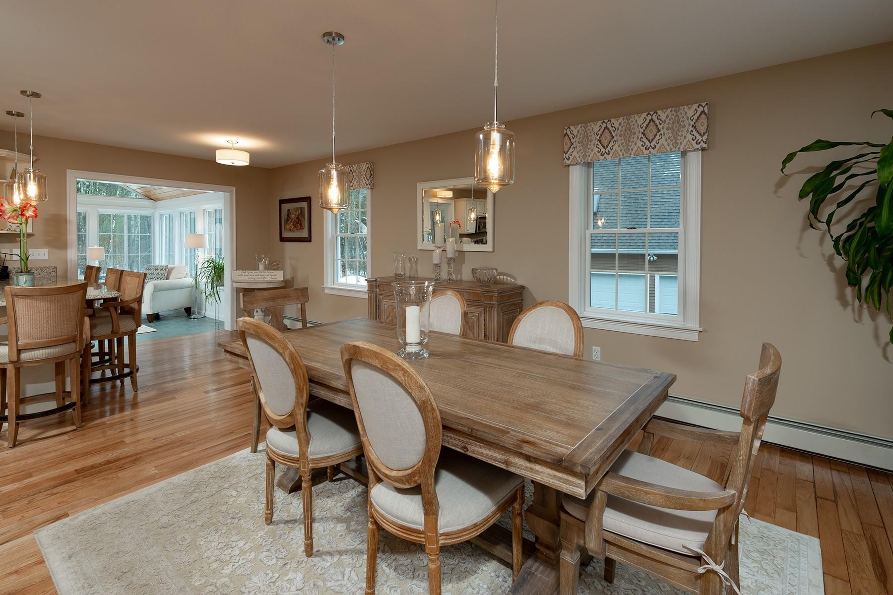 27 Ogunquit Road York, ME 03902 - Photo 5 of 20 Donnell_11095_P05_117110