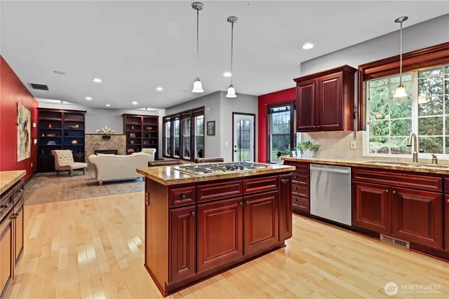 $1,320,000 | 10311 215th Avenue Southeast, Snohomish, WA 98290