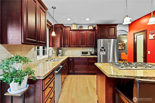 $1,320,000 | 10311 215th Avenue Southeast, Snohomish, WA 98290