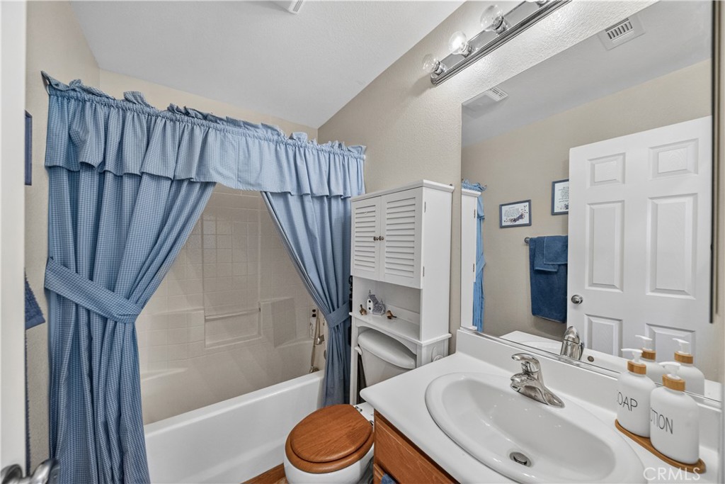22262 Trinity Place Saugus, CA 91390 - Photo 37 of 76 Downstairs Full Bathroom